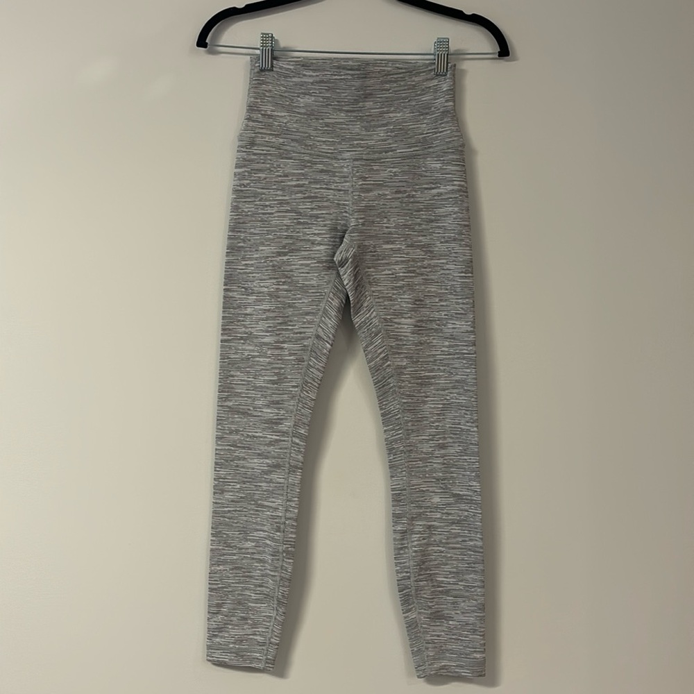 Lululemon Wunder Under high rise leggings
